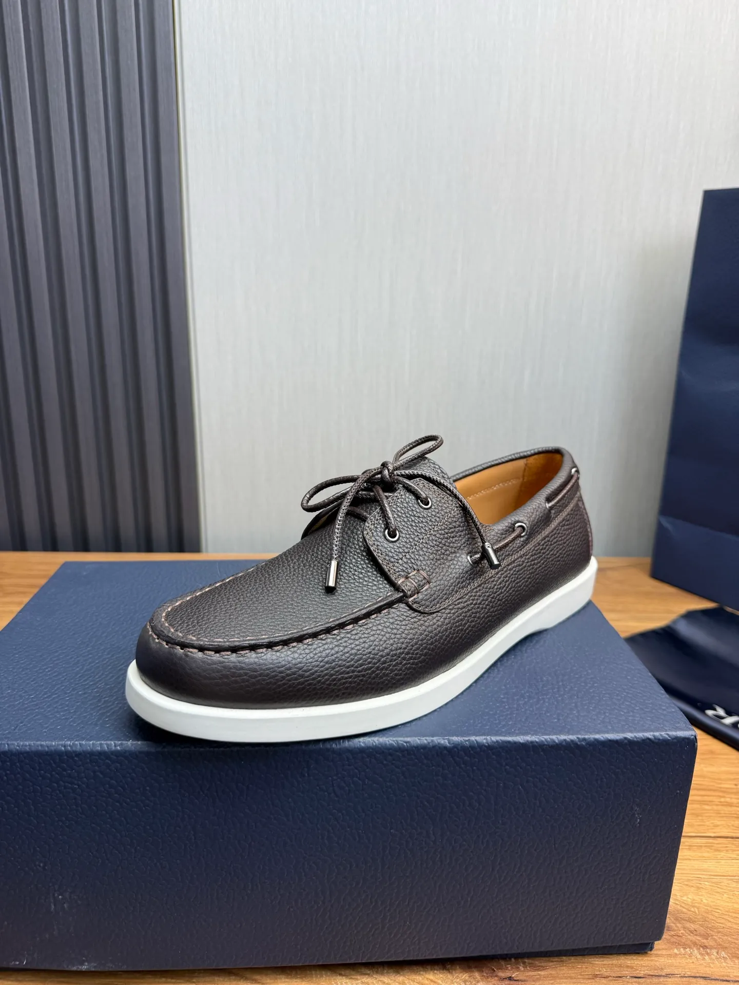 Men's shoes 💰560💰 [Dior] Men's official website na hot sale 🔥Imported cowhide + cowhide lining. Original rubber wear-resistant outsole. High quality shipment ⬆️Code number 38-44, (45 customized)